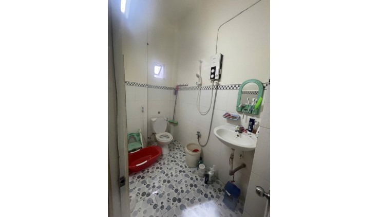 Bán nhà riêng Lưu Hữu Phước 86m2 3 lầu 4pn phường 15 quận chỉ nhỉnh 4 tỷ
