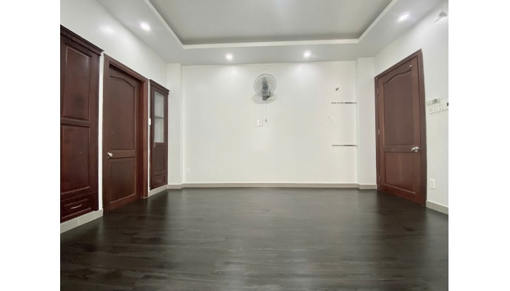 CHO THUÊ PHÒNG MỚI NÂNG CẤP+ NỘI THẤT. GẦN Trường đại học Hutech, Hồng Bàng..