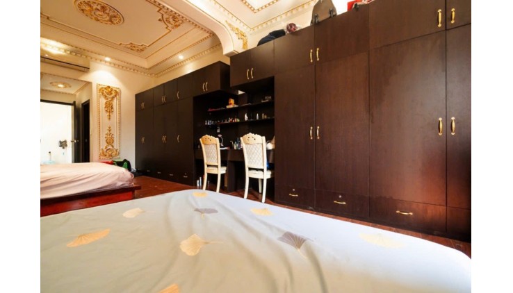 SIÊU PHẨM BIỆT THỰ DÁT VÀNG - NỘI THẤT CHÂU ÂU XỊN XÒ - VIEW SÔNG - NỞ HẬU - TÀI LỘC TRÀN ĐẦY