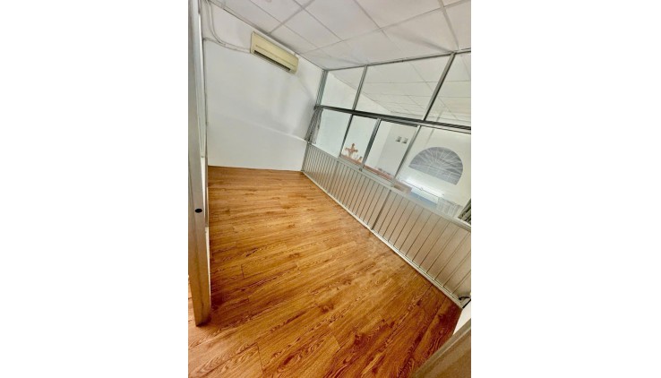Siêu Hiếm, Sát Vincom, Nhà 2 Tầng - 48m2  Ngã 5 Quang Trung, chợ Gò Vấp - NHỈNH 4 tỷ TL