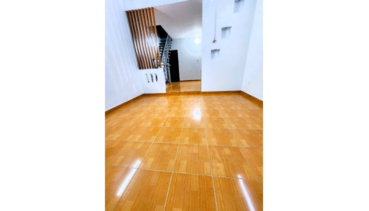 Cho thuê nhà nguyên căn 100m2 3pn đường Lê Văn Chí Linh Trung