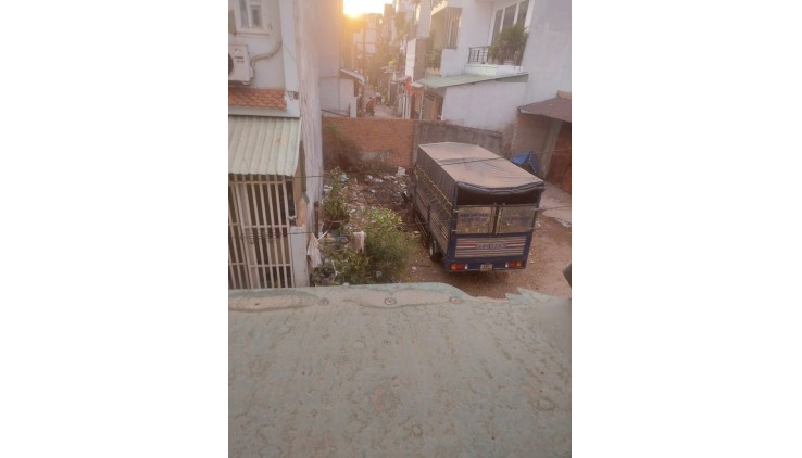 BÁN NHÀ HẺM ĐƯỜNG HUỲNH THỊ HAI GIÁ 3.9 TỶ