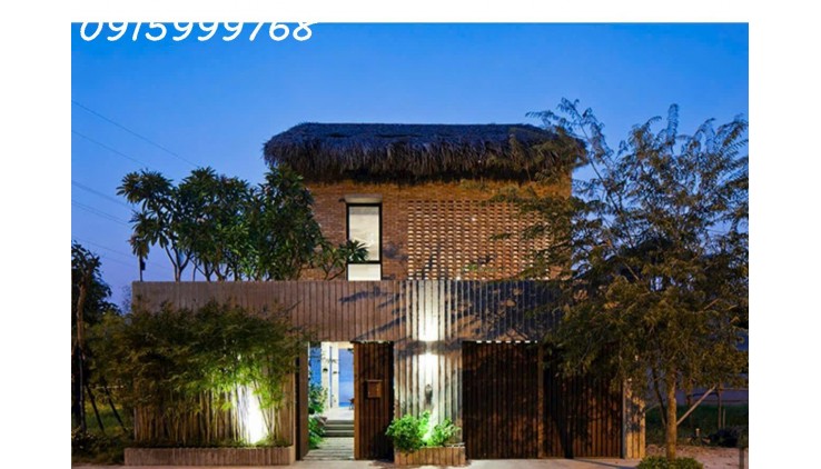 Biệt thự siêu đẹp  thiết kế bởi KTS tại Phước Kiển, Cách Q7 3km, DT 200m2,có hồ bơi.