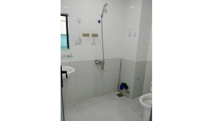 CHO THUÊ PHÒNG MỚI FULL NỘI THẤT, SÁT TRƯỜNG ĐH VĂN LANG- TRUNG TÂM PHƯỜNG 5