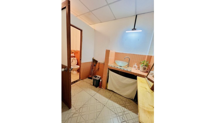 Hạ 1.5 tỷ còn 5 tỷ tl MTKD đỉnh  Ngay Vườn Lài quận Tân Phú 3.6 x 16M
