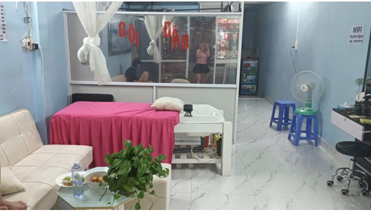 Em cần sang tiệm tóc nam, phường bình trị đông A, quận Bình Tân