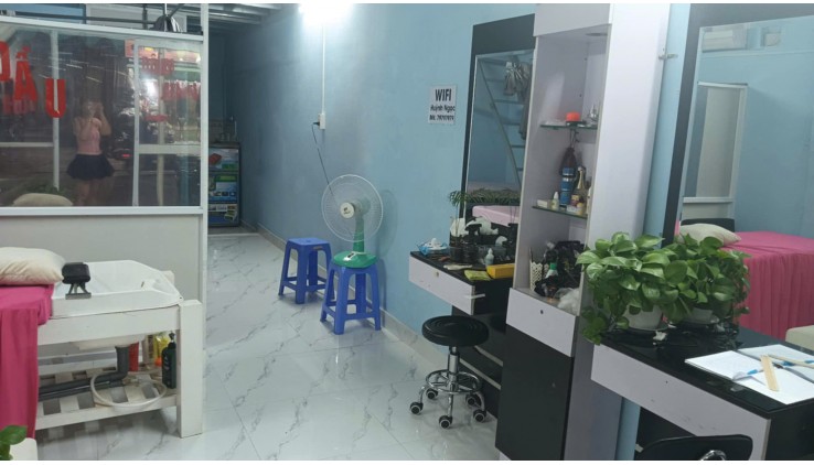 Em cần sang tiệm tóc nam, phường bình trị đông A, quận Bình Tân