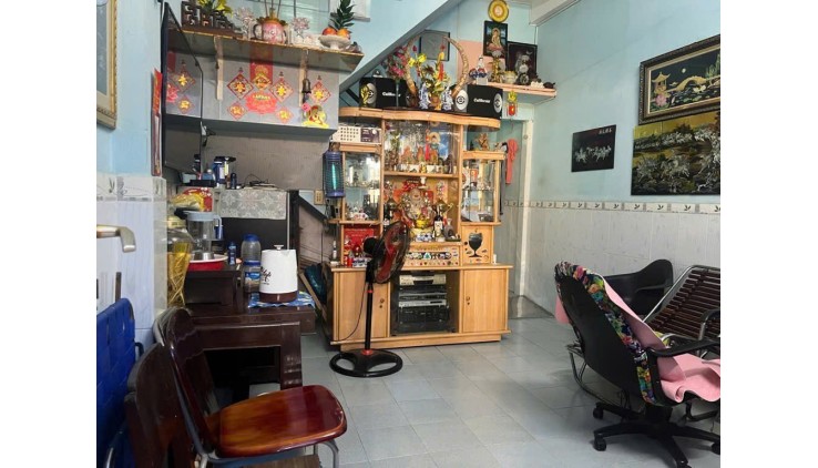 TRUNG TÂM PHÚ NHUẬN -  TRẤN HUY LIỆU - GIÁP Q3 - VÀI BƯỚC RA NAM KỲ KHỞI NGHĨA- 6,5 TỶ TL