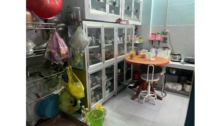 TRUNG TÂM PHÚ NHUẬN -  TRẤN HUY LIỆU - GIÁP Q3 - VÀI BƯỚC RA NAM KỲ KHỞI NGHĨA- 6,5 TỶ TL