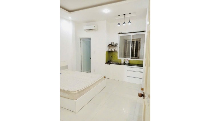 Bán nhà dòng tiền 60tr/th Dương Bá Trạc 5 tầng  phường 2 quận 8 chỉ 12  tỷ