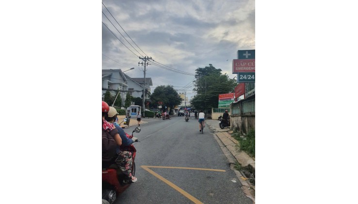MẶT TIỀN ĐẮC ĐỊA - NGANG 6.3M - SIÊU VIP - TÔ NGỌC VÂN - TP THỦ ĐỨC - NỠ HẬU TÀI LỘC. GIÁ 18 TỶ. TL BỚT LỘC.