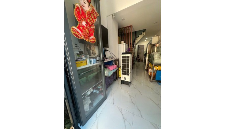 PHÚ NHUẬN -đường Nguyễn Thượng Hiền 30m2 NHỈNH 4 TỶ - HẺM 3 GÁC - 4 LẦU MỚI ĐẸP - NGANG HƠN 4M CỰC ĐẸP.