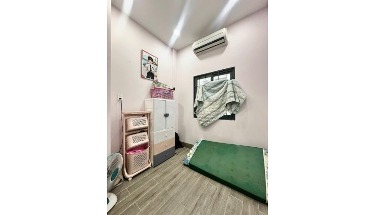 PHÚ NHUẬN -đường Nguyễn Thượng Hiền 30m2 NHỈNH 4 TỶ - HẺM 3 GÁC - 4 LẦU MỚI ĐẸP - NGANG HƠN 4M CỰC ĐẸP.