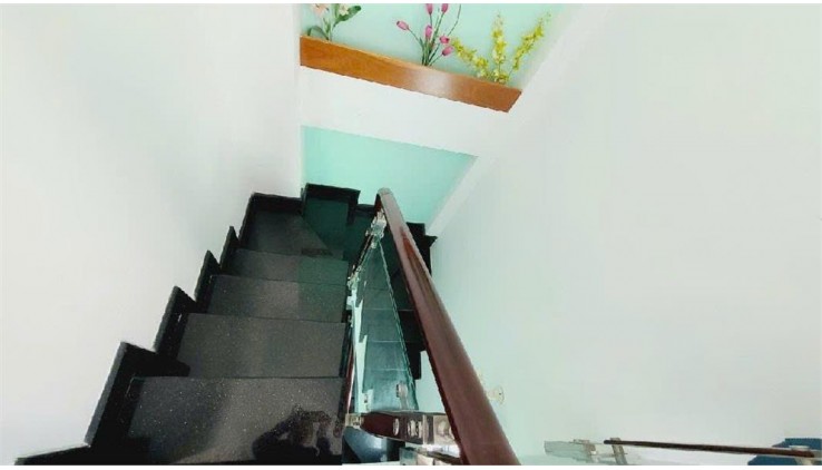 PHƯỜNG 13 QUẬN 10 -  NHÀ 4 LẦU - BTCT - ĐẦY ĐỦ CÔNG NĂNG - TẶNG NỘI THẤT ĐẸP CHỈ 3.8 TỶ
