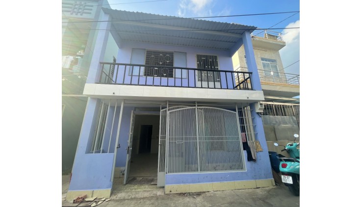 TÂN XUÂN HÓC MÔN GIÁ RẺ - NHÀ 2 TẦNG ĐẸP Ở NGAY- 55M2 NGANG 5M ĐẸP - 50M RA MẶT TIỀN GIÁ CHỈ 3 TỶ
