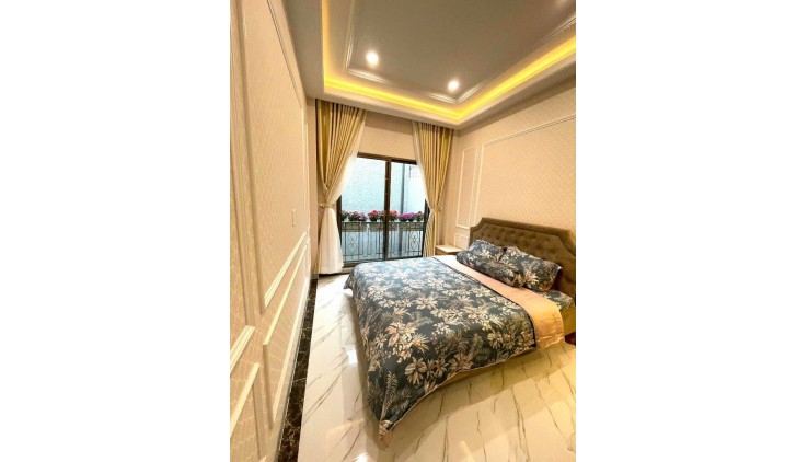 HẺM Ô TÔ - NHÀ 5 TẦNG - TẶNG HẾT NỘI THẤT XỊN SÒ - TRƯỚC VINCOM PHAN VĂN TRỊ - P5 - GÒ VẤP