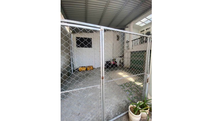 Bán Nhà Đường 11 Trường Thọ, Sát Bên Đường Vành Đai 2, 2 Tầng DT 4,1*25m SIÊU ĐẸP, Xe Hơi Ngủ Trong Nhà