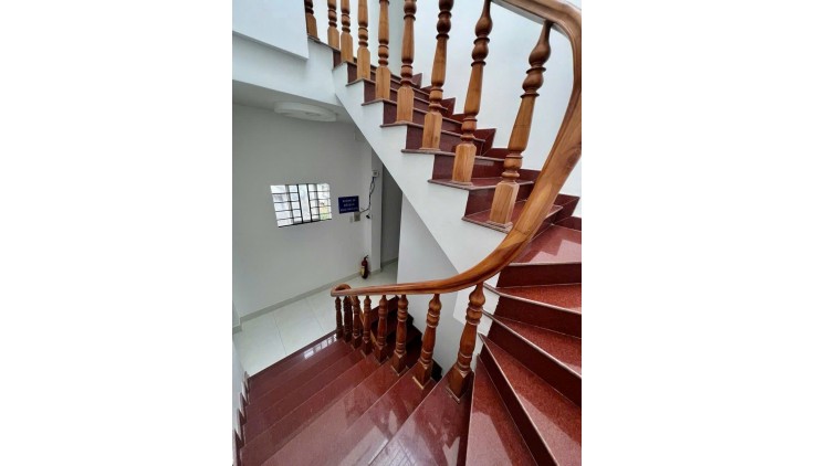 Bán nhà mặt tiền KD Trần Hưng Đạo, Tân Phú, dt 4.5m x 20m, Đường 20m, Chỉ 14.5 tỷ