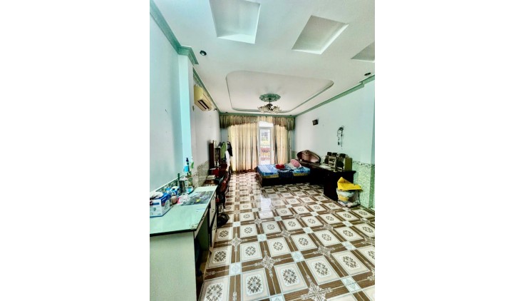 Bán nhà mặt tiền KD Trần Hưng Đạo, Tân Phú, dt 4.5m x 20m, Đường 20m, Chỉ 14.5 tỷ