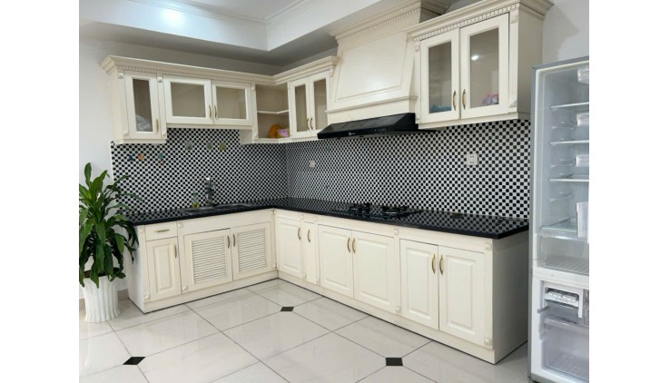 Cho thuê căn hộ PHÚC YÊN 2, Q Tân Binh, 89m2 , 2PN+2WC , Gía 11 triệu /tháng