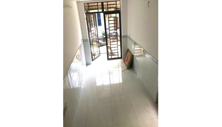 NHà Có Sổ, 700 TR, Long Trường, Q9, DTSD 40m2, HDT 5tr/tháng, chỉ 700 Tr.