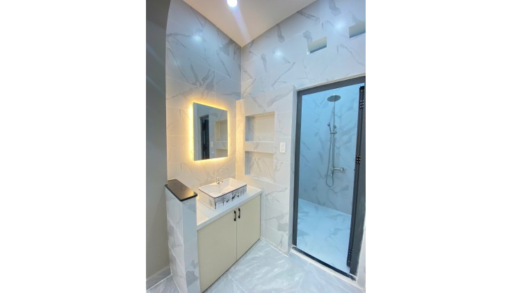 BÁN NHÀ BÌNH THẠNH HBG 60M2 2 TẦNG BTCT 3 PN SÁT MT NGUYÊN HỒNG 5.3 TỶ.