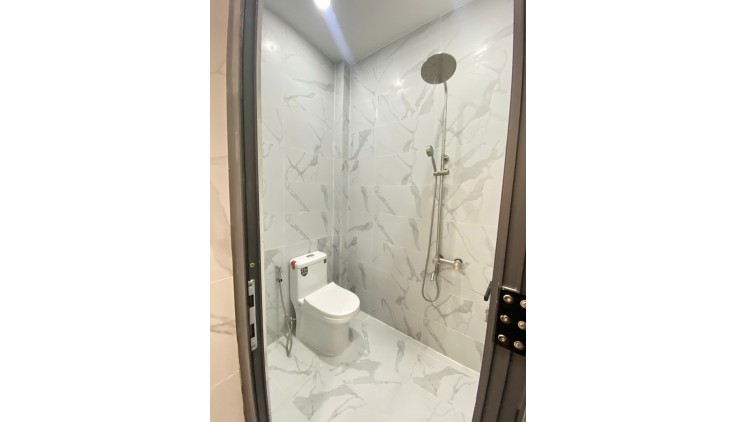 BÁN NHÀ BÌNH THẠNH HBG 60M2 2 TẦNG BTCT 3 PN SÁT MT NGUYÊN HỒNG 5.3 TỶ.