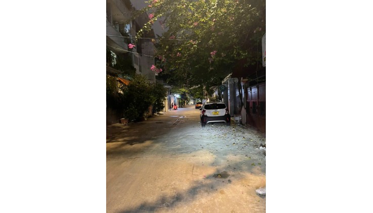 NHÀ ĐẸP HẺM XE HƠI ĐẬU TRƯỚC NHÀ , HẺM THÔNG RA HẺM 528 ĐBP - 10M RA ĐƯỜNG 3/2 - 30M2 VỪA Ở VỪA KINH DOANH -