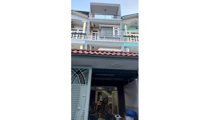 Bán nhà riêng 3 tầng 4 pn 3 wc Phú Định phường 16 quận 8  giá chỉ 5 tỷ