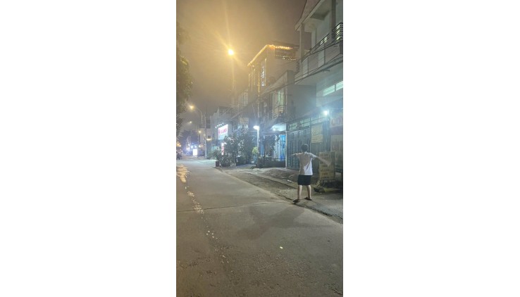 BÁN NHÀ BÌNH THẠNH - MẶT TIỀN - 120M2 - DÀI 26M - KINH DOANH ĐỈNH - GẦN MẶT TIỀN NƠ TRANG LONG 8 T.Ỷ