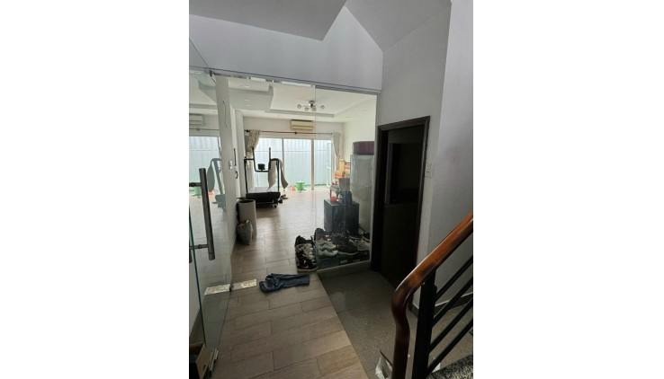 NẰM NGAY HẺM ĐẸP NHẤT TÂN HÒA ĐÔNG 12M VỈA HÈ - DT 72M2 - 4x18m² - KD SẦM UẤT TỪ ĐẦU HẺM ĐẾN CUỐI - MT NỘI BỘ - SÁT BÊN QUẬN 6 - KD MUA BÁN ĐA NGÀNH