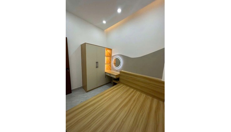 Bán nhà Bình Thạnh, 60m2, 3 phòng ngủ, full nội thất.