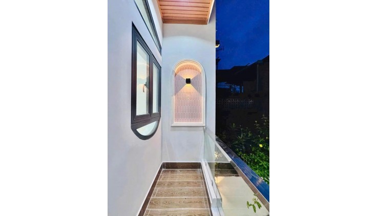 Bán nhà Bình Thạnh, 60m2, 3 phòng ngủ, full nội thất.