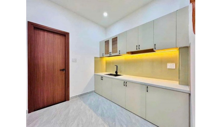 Bán nhà Bình Thạnh, 60m2, 3 phòng ngủ, full nội thất.