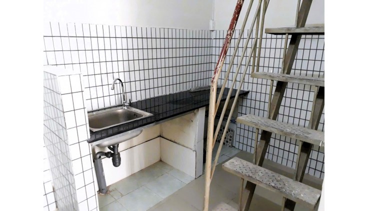 Cho thuê nhà 1T1L 1pn có nội thất hẻm xe tải đường 11 - Linh Xuân