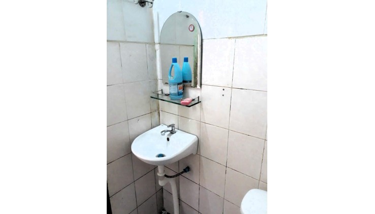 Cho thuê nhà 1T1L 1pn có nội thất hẻm xe tải đường 11 - Linh Xuân