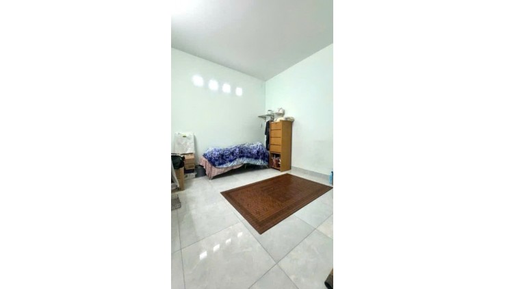 CỰC HÓT, MỚI VỀ, H xe hơi, DTs 260m2 ( 8 x 16 ) 2t, ngang khủng 8m, Q2, giá chỉ 6.25 ty