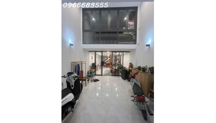 Bán nhà kế Mặt tiền Trần Xuân Soạn - 70m2 , ngang 4.5m - Giá bán 10.5 tỷ tl