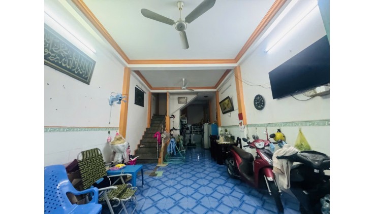 Bán nhà Dương Bá Trạc 54m2 3 tấng 3pn phường 1 quận 8 giá chỉ 4,9 tỷ