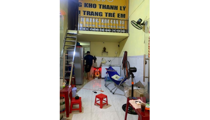 Thủ Đức , Sang Tiệm Gà Rán , Gần Nhiều Trường Đại Học Cao Đẳng MT đường sắm uất, Tel : 0906739931 ( Chính chủ )