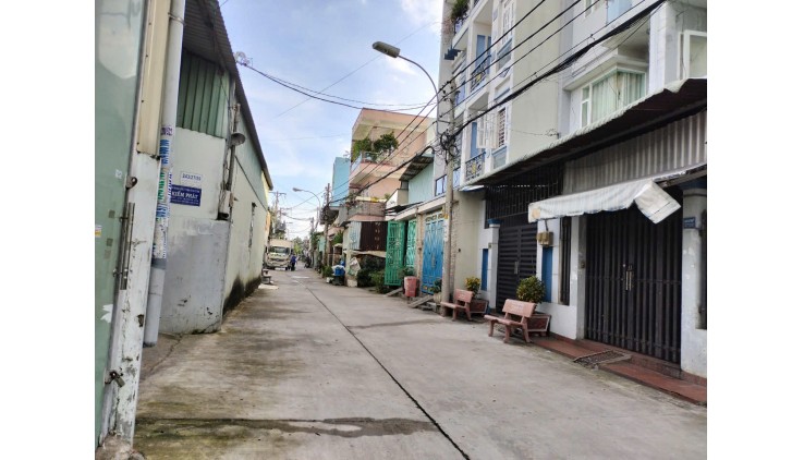 Bán Gấp nhà Mã Lò hẻm 7m thông Knh Doanh 60m2,4 Tầng đúc BTCT Nhỉnh 4 tỷ