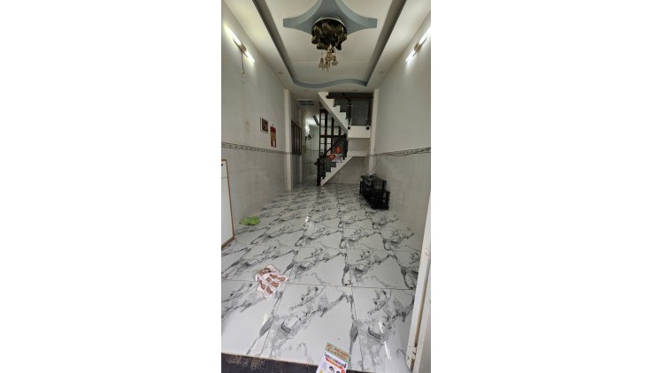 Bán nhà riêng 40 m2 Mễ Cốc 4pn 3 lầu phường 15 quận 8 giá chỉ 3,9 TỶ