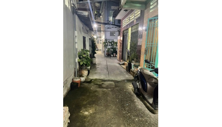 HẺM ÔTÔ QUẬN 10 SÁT HÀ ĐÔ, CẠNH MẶT TIỀN, NHÀ MỚI Ở NGAY, 5 TẦNG 3 PHÒNG, HOÀN CÔNG ĐỦ,