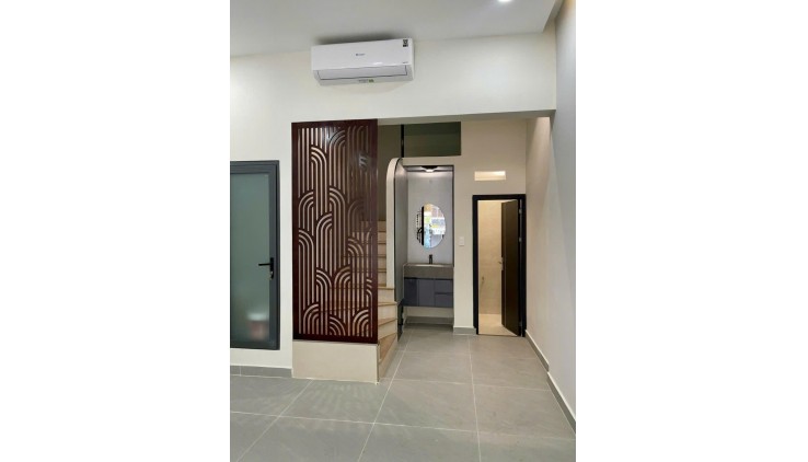 Bán nhà mặt tièn Trần Quốc Thảo, P7, Q3, DT 4.2m x 20m, 4 tầng, Chỉ 26 tỷ