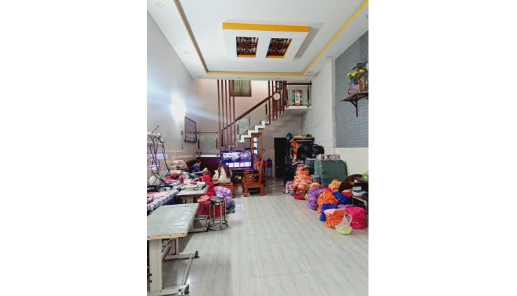 Nhà Bình Tân rẻ hơn Bình Chánh Đ số 3 BHH sát AEON Tân Phú 120m2,2Tầng 5 tỷ 150