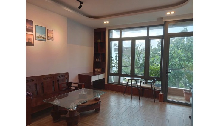 MẶT TIỀN ĐƯỜNG LÊ CƠ 
 - VIEW CÔNG VIÊN 
- KHU VIP CỦA KHU  NAM HÙNG VƯƠNG.