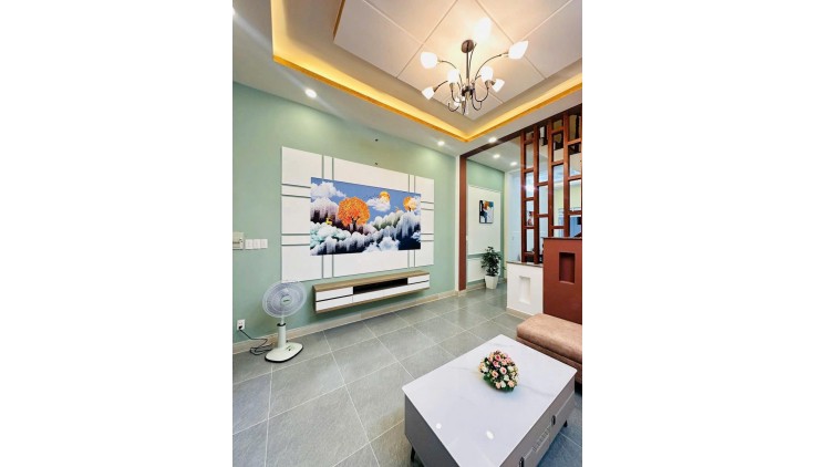 Nhà bán Thạnh Xuân Quận 12 DT  4m x16m 4PN  Chỉ 4 tỷ 550 triệu - HXH