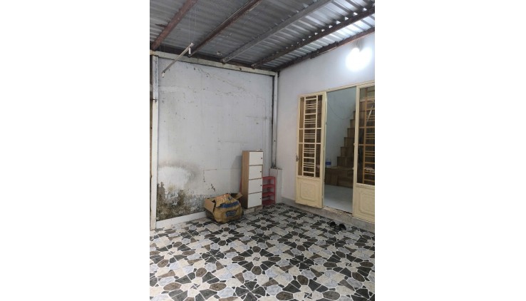 Nhà MT đường 37 Thủ Đức 53m2 4,5x 12, trệt lầu, chỉ 2.4  tỷ TL