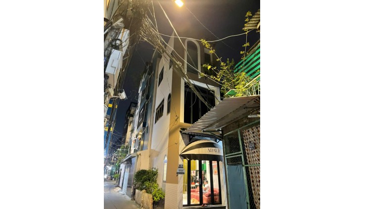 EM NÀY ĐẸP Ở HẺM XE HƠI QUẬN 10 ĐƯỜNG NGUYỄN TRI PHƯƠNG - 3 TẦNG BTCT ĐẸP LUNG LINH - ĐANG CHO THUÊ 20TR/THÁNG