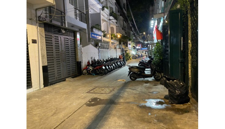 EM NÀY ĐẸP Ở HẺM XE HƠI QUẬN 10 ĐƯỜNG NGUYỄN TRI PHƯƠNG - 3 TẦNG BTCT ĐẸP LUNG LINH - ĐANG CHO THUÊ 20TR/THÁNG